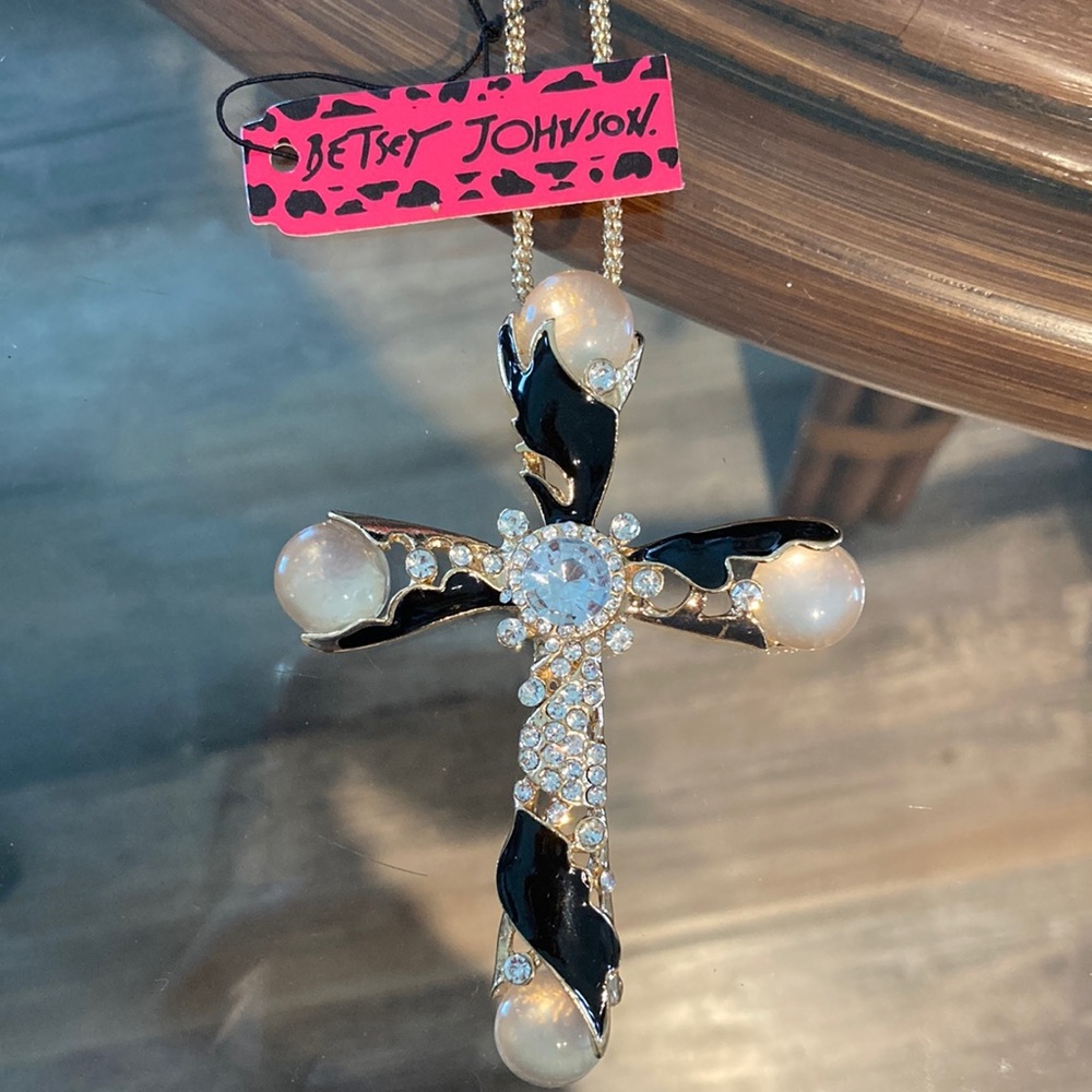 NWT LARGE Beautiful Enamel Cross with Rhinestones Pendant Necklace with Extender - Picture 2 of 7